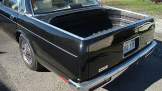 Illustration for article titled For $8,999, This 1989 Jaguar XJ6 Is Business Up Front And A Party In Back